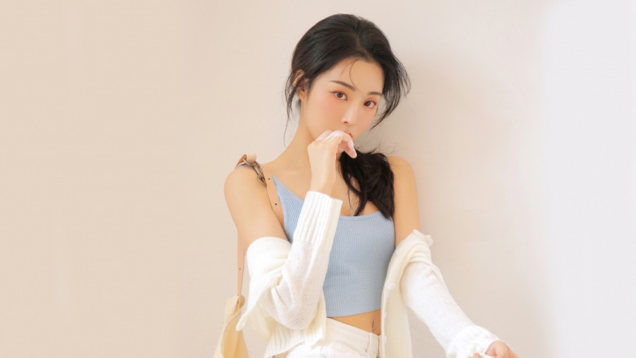 2005年的超女街头，和一个时代的眼泪丨记者手记