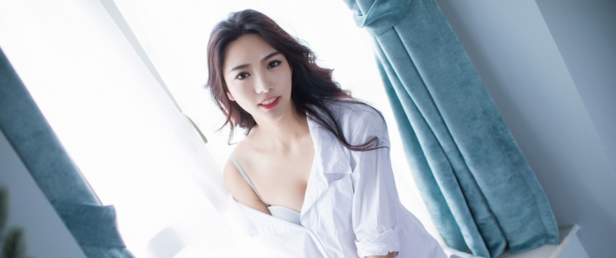 2005年的超女街头，和一个时代的眼泪丨记者手记
